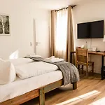 Inn Engel & Kreuz 3*