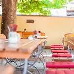 Engel & Kreuz Mini-hôtel
