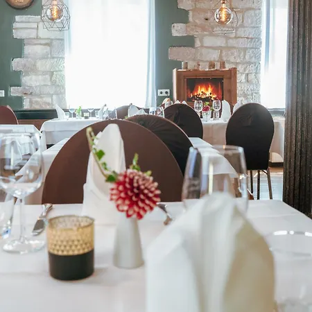 Inn Engel & Kreuz 3*